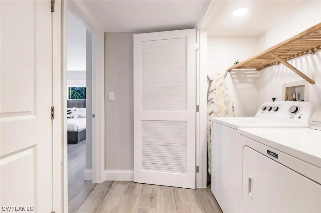 1191 Middle Gulf Drive Sanibel FL 33957