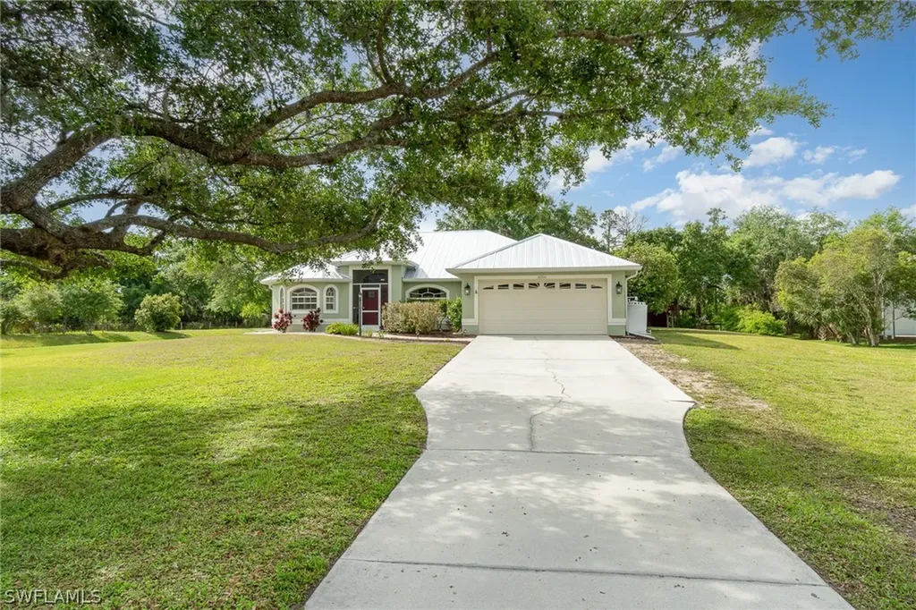 16950 River Estates Court Alva FL 33920
