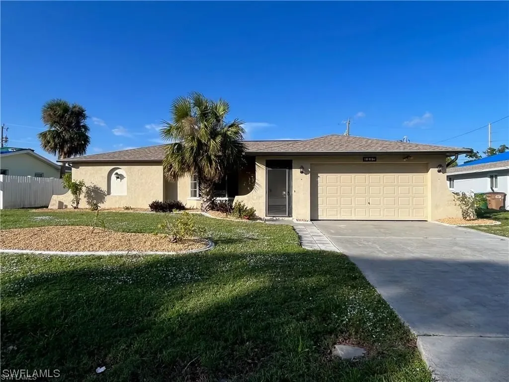 1517 Se 43rd Street Cape Coral FL 33904