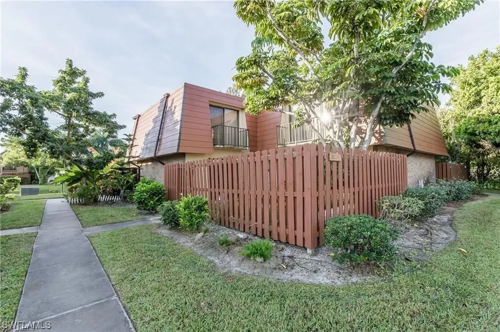 1520 Park Meadows Drive Fort Myers FL 33907