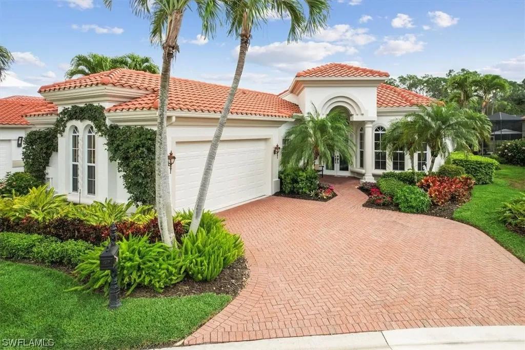 1467 Via Portofino Naples FL 34108