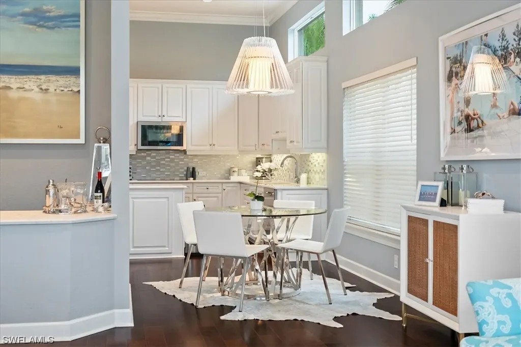 1467 Via Portofino Naples FL 34108