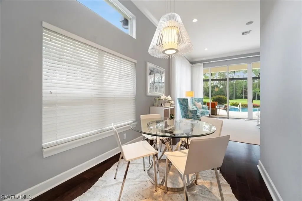 1467 Via Portofino Naples FL 34108