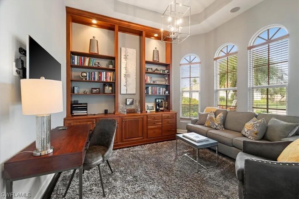1467 Via Portofino Naples FL 34108