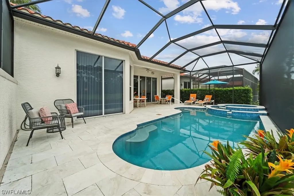 1467 Via Portofino Naples FL 34108