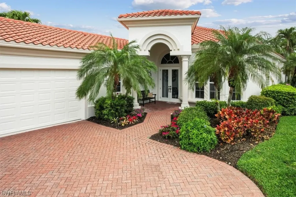 1467 Via Portofino Naples FL 34108