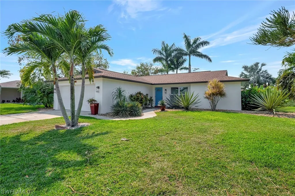 4328 Beechwood Lake Drive Naples FL 34112