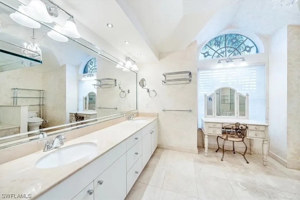 3388 Hanover Court Naples FL 34112