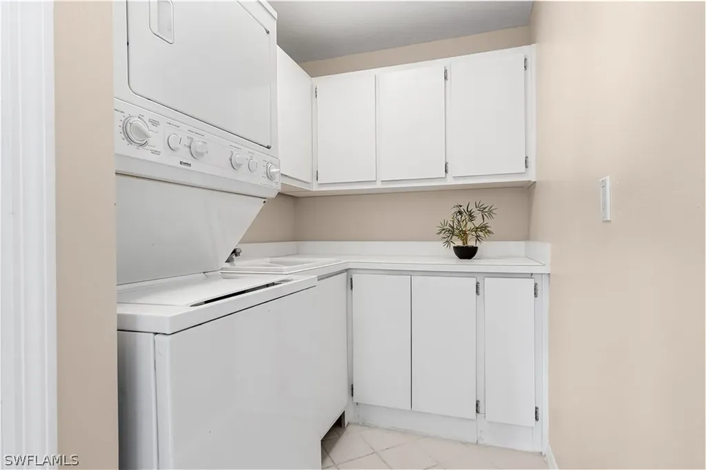 4218 SE 20th Place Cape Coral FL 33904