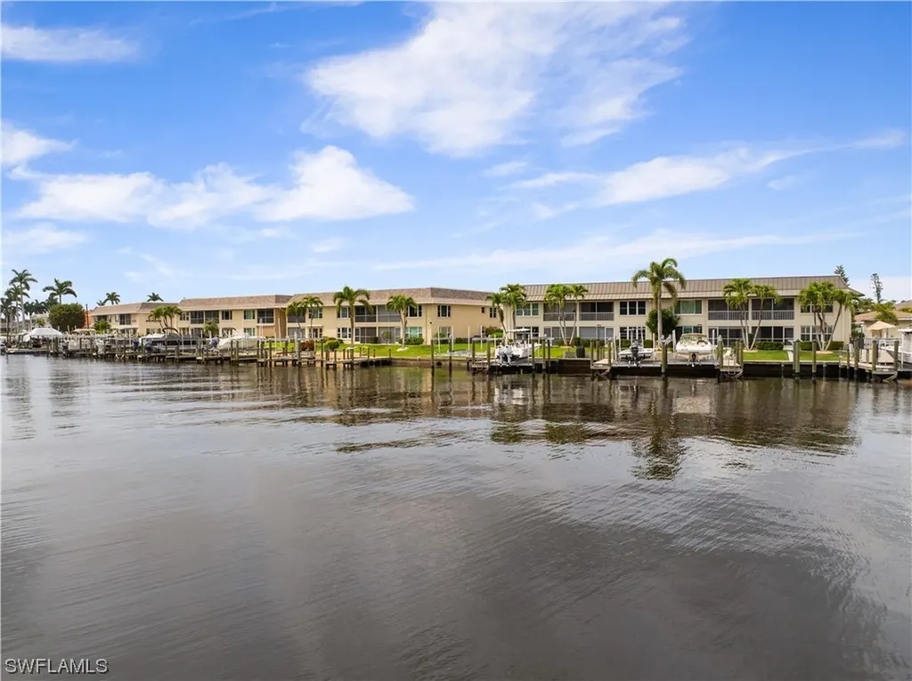 4218 SE 20th Place Cape Coral FL 33904