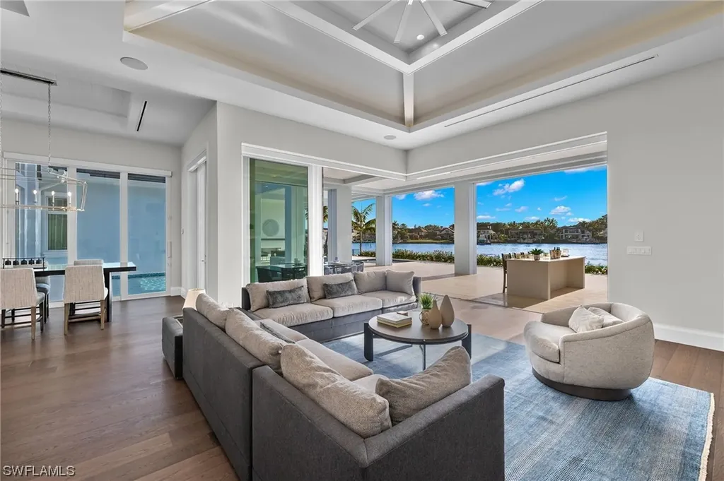 2649 Tarpon Road Naples FL 34102