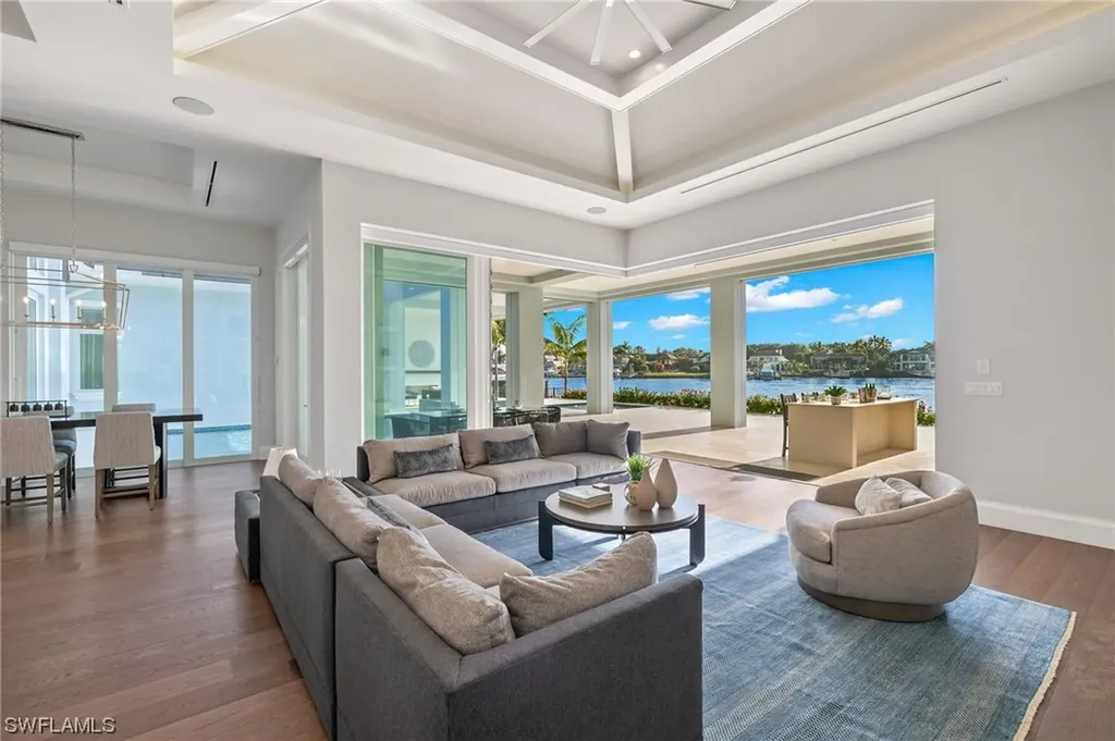 2649 Tarpon Road Naples FL 34102