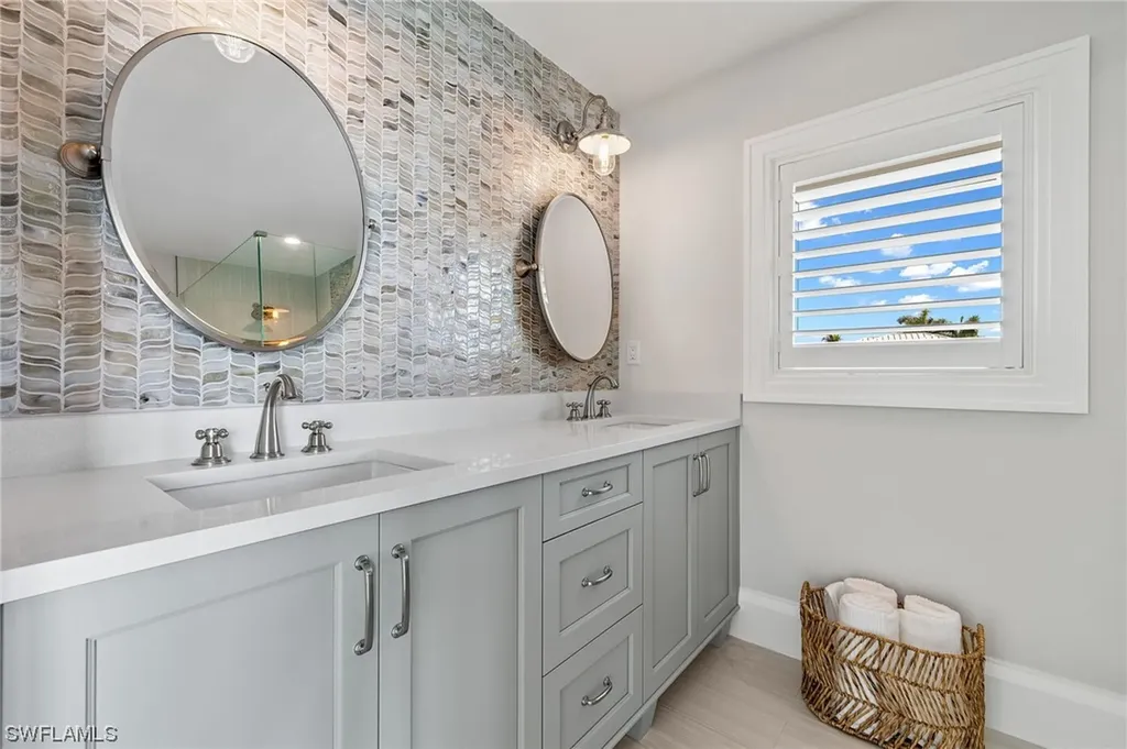 2649 Tarpon Road Naples FL 34102