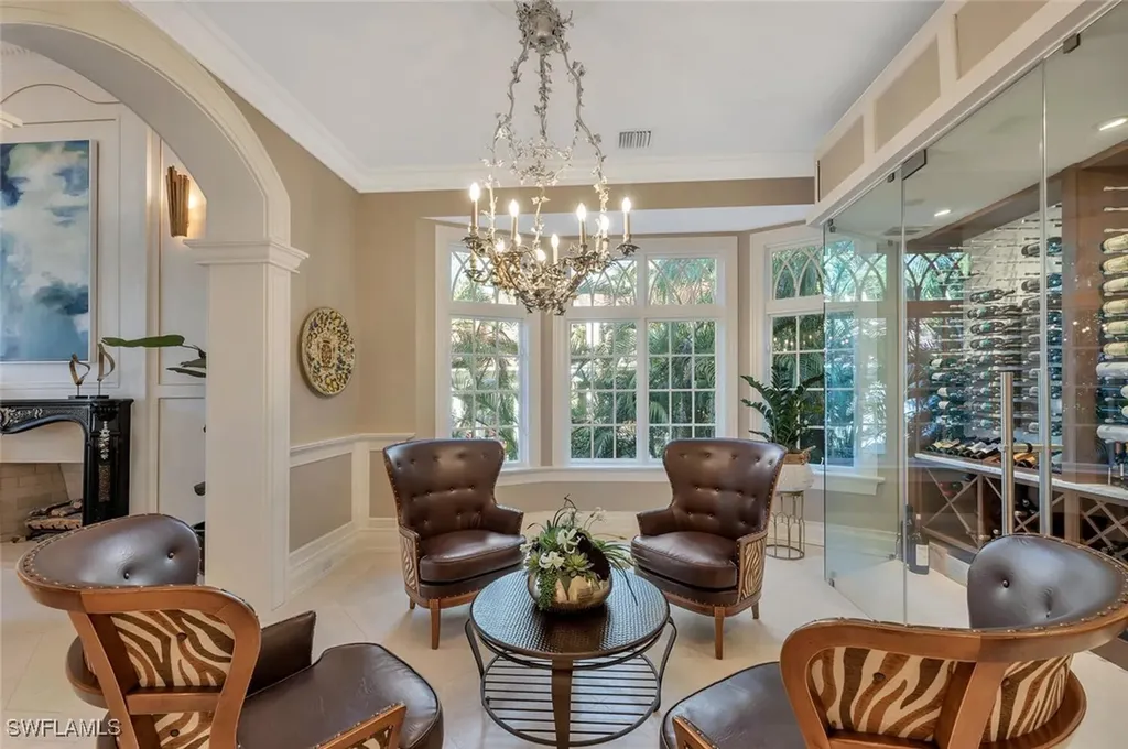 40 5th Avenue S Naples FL 34102