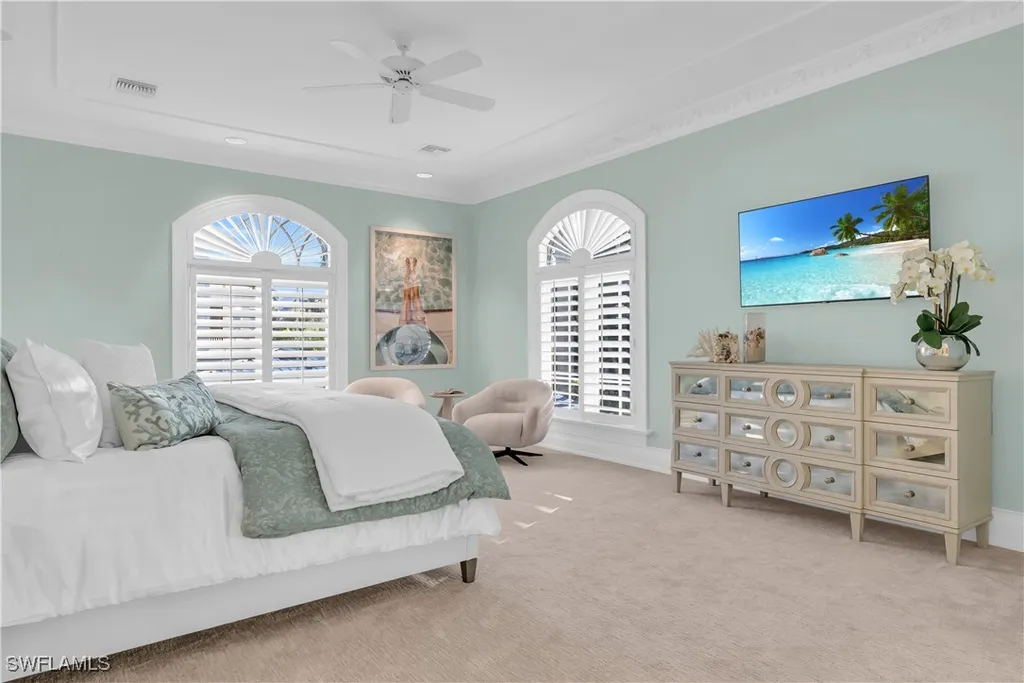 40 5th Avenue S Naples FL 34102