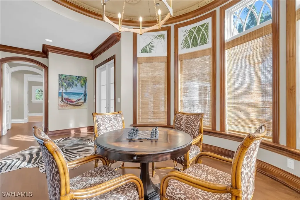 40 5th Avenue S Naples FL 34102