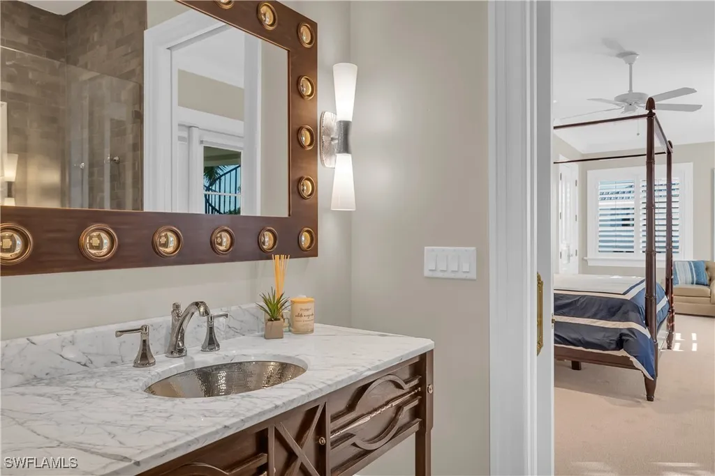40 5th Avenue S Naples FL 34102