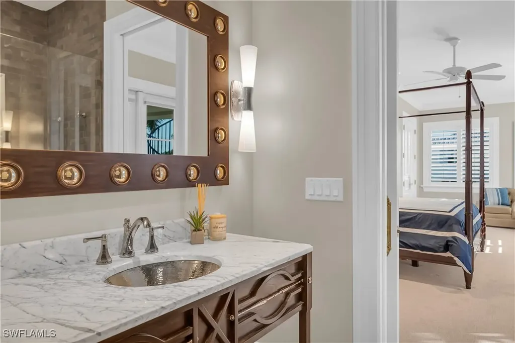 40 5th Avenue S Naples FL 34102