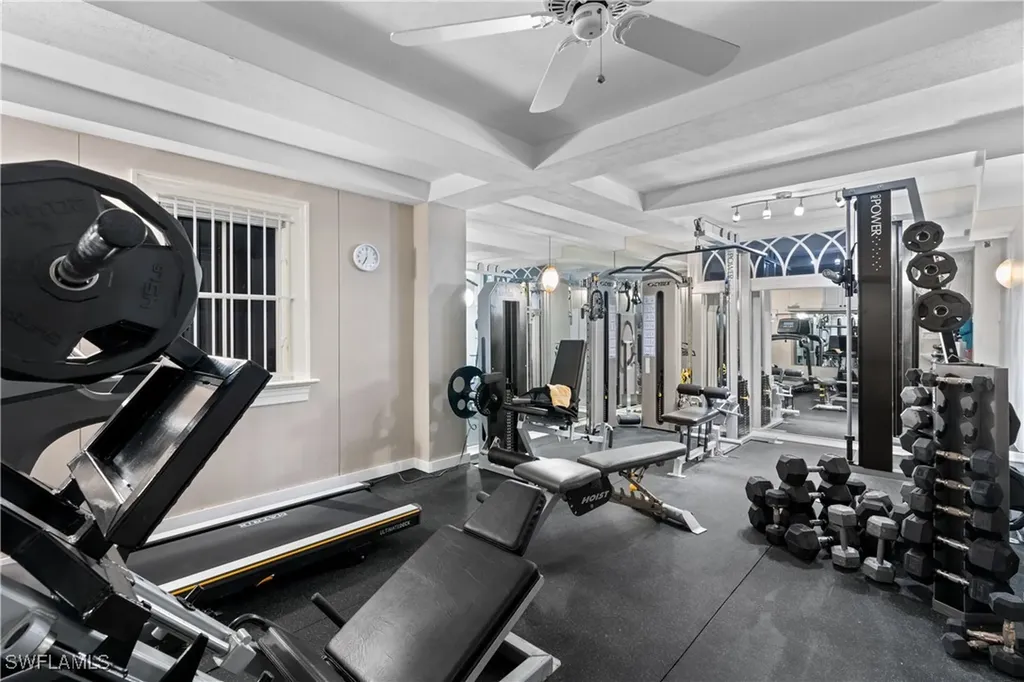 40 5th Avenue S Naples FL 34102