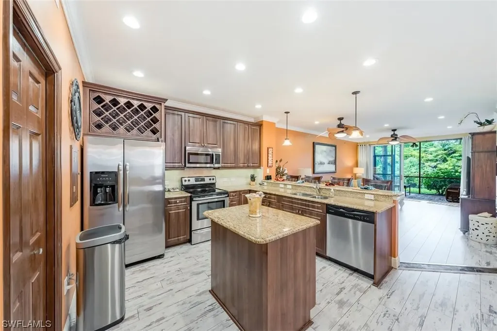 Naples FL, 10029 Heather Lane, Unit 602