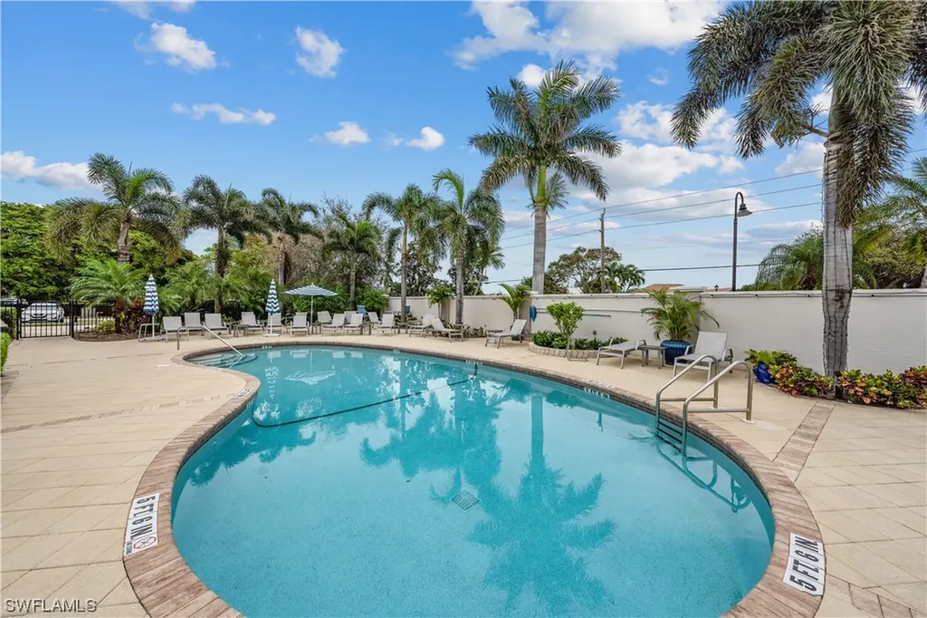 10029 Heather Lane Naples FL 34119