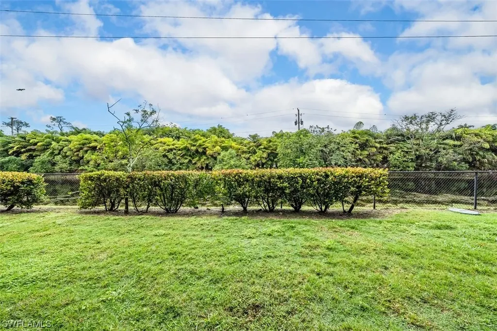 10029 Heather Lane Naples FL 34119