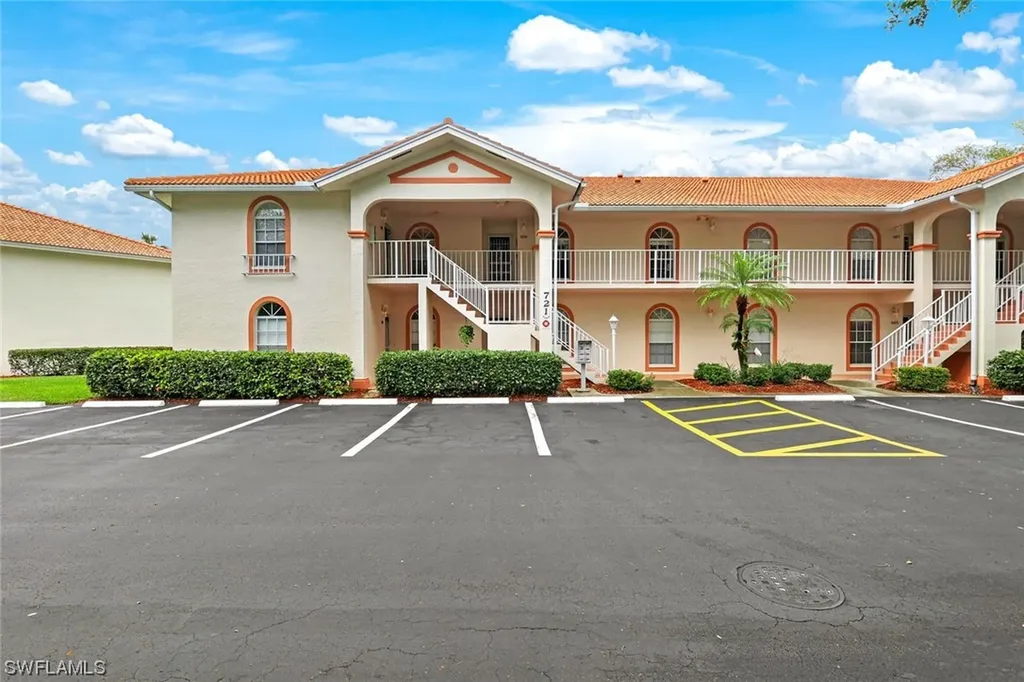 721 Mardel Drive Naples FL 34104