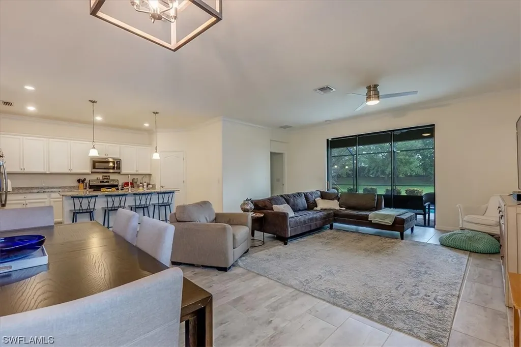 10701 Essex Square Boulevard Fort Myers FL 33913