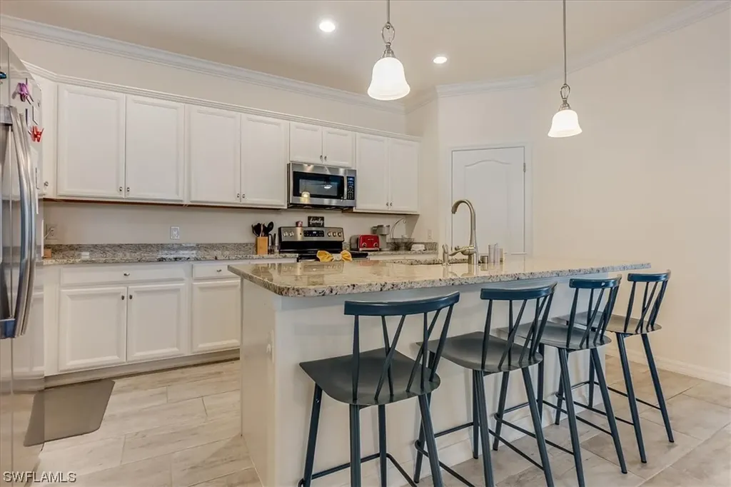10701 Essex Square Boulevard Fort Myers FL 33913