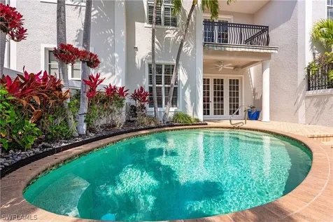 460 11TH Avenue S Naples FL 34102