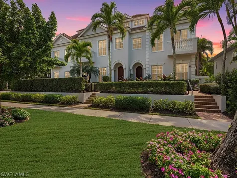 460 11TH Avenue S Naples FL 34102