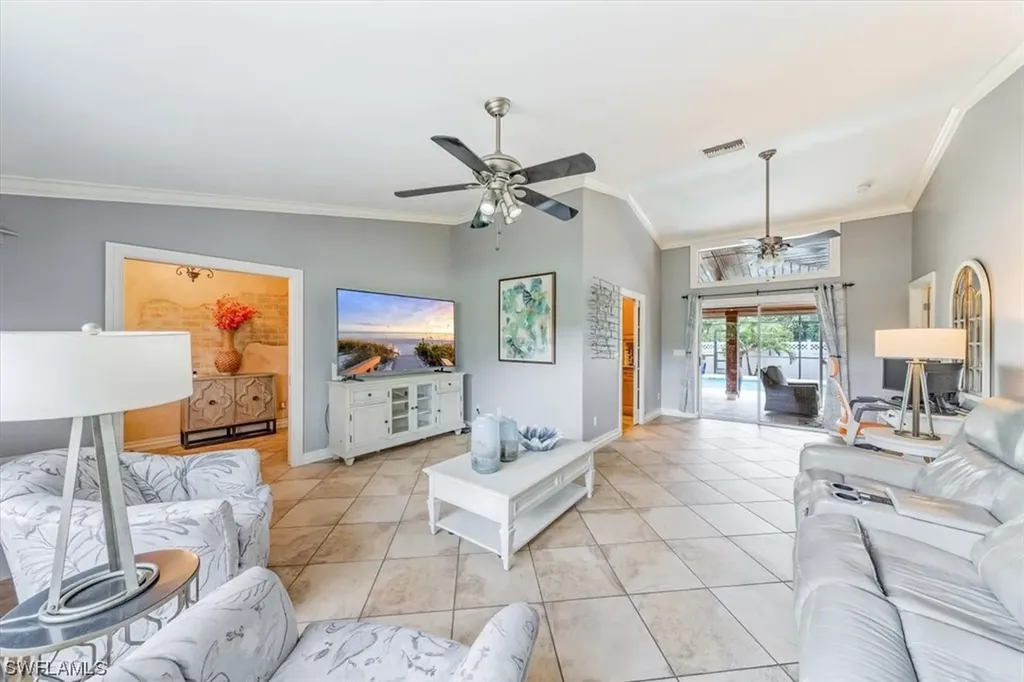 72 Heritage Way Naples FL 34110