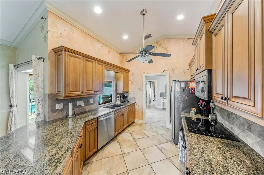 72 Heritage Way Naples FL 34110