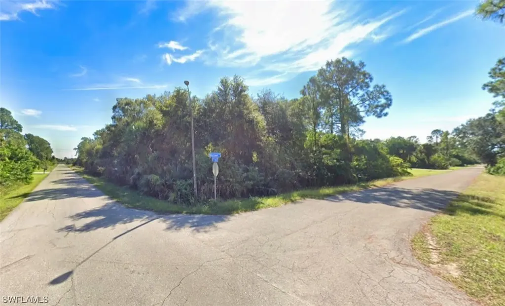 2004 E 7th Street Lehigh Acres FL 33936