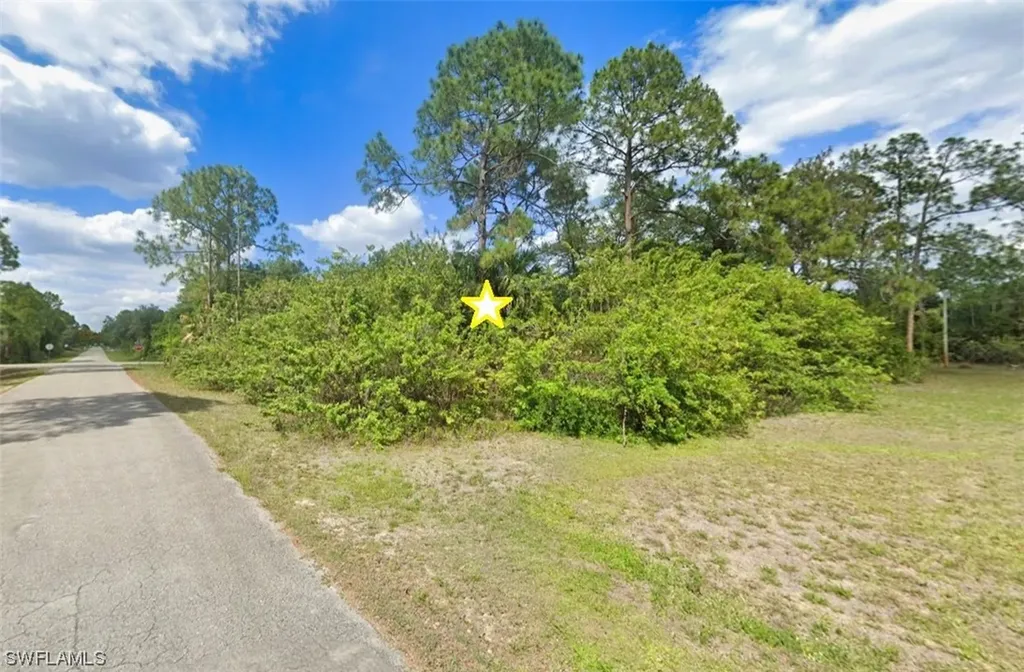 2004 E 7th Street Lehigh Acres FL 33936