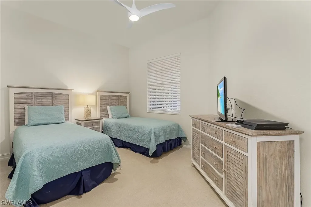 4739 Stratford Court Naples FL 34105