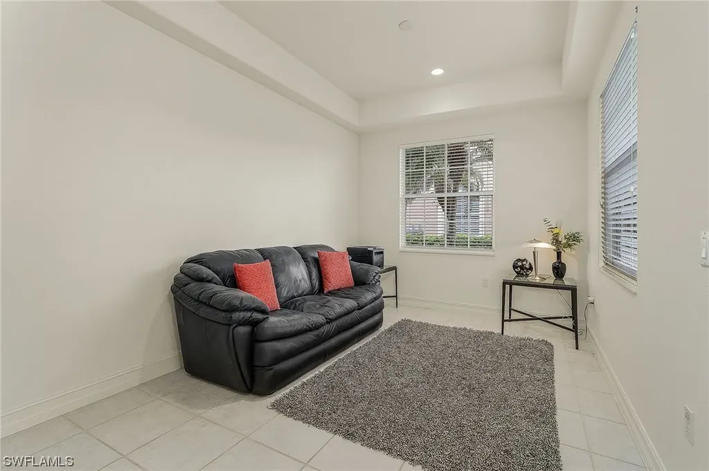 4739 Stratford Court Naples FL 34105
