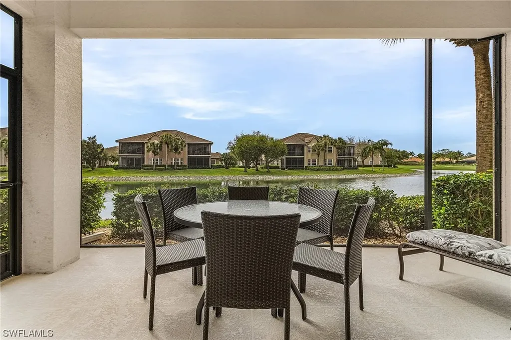 4739 Stratford Court Naples FL 34105