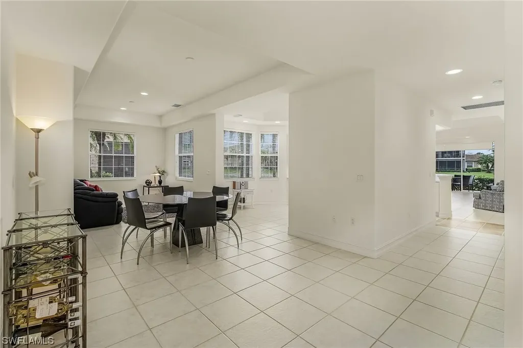 4739 Stratford Court Naples FL 34105