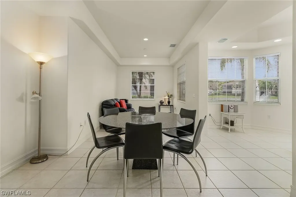 4739 Stratford Court Naples FL 34105