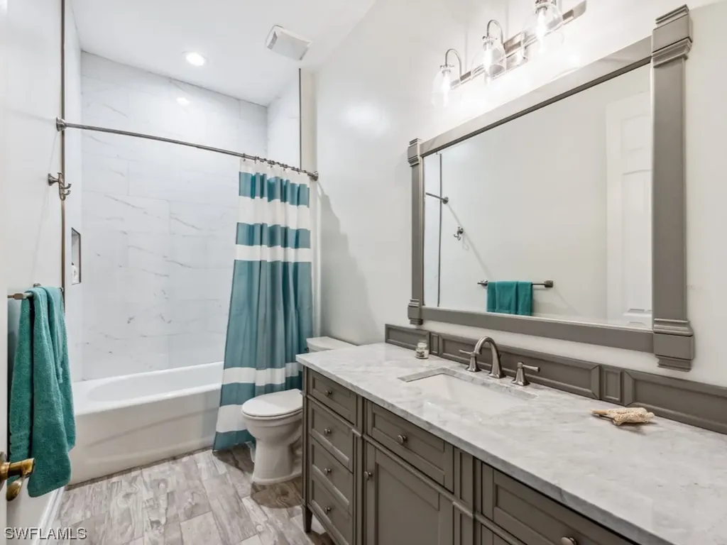 6031 Trophy Drive Naples FL 34110