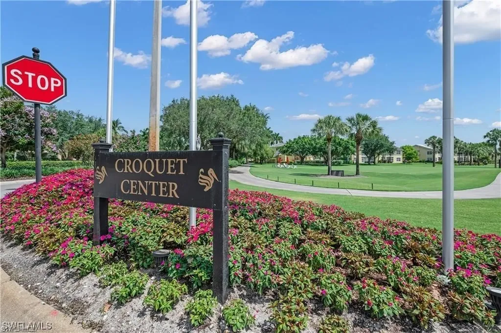 6031 Trophy Drive Naples FL 34110