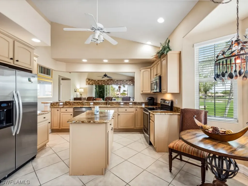 6031 Trophy Drive Naples FL 34110