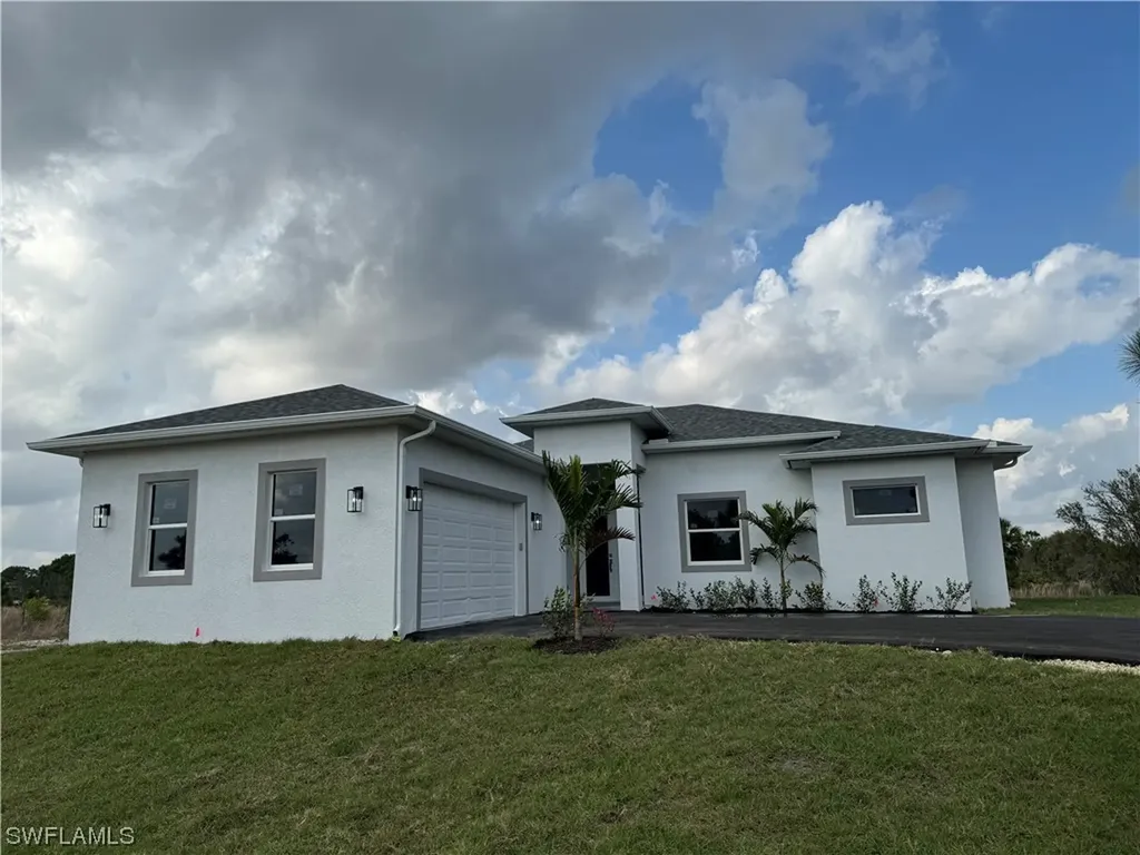 2847 45th Avenue NE Naples FL 34120