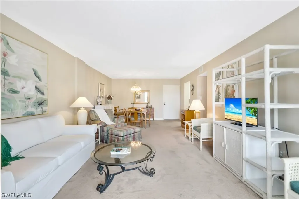 555 Park Shore Drive Naples FL 34103