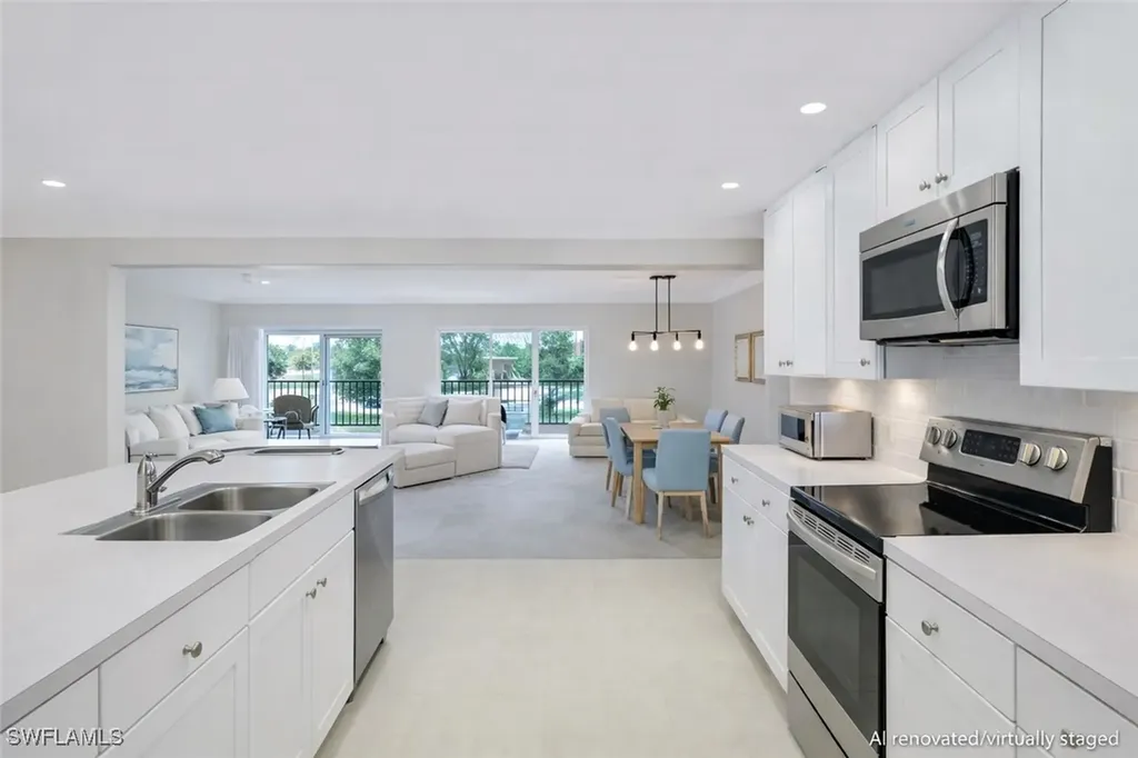 555 Park Shore Drive Naples FL 34103