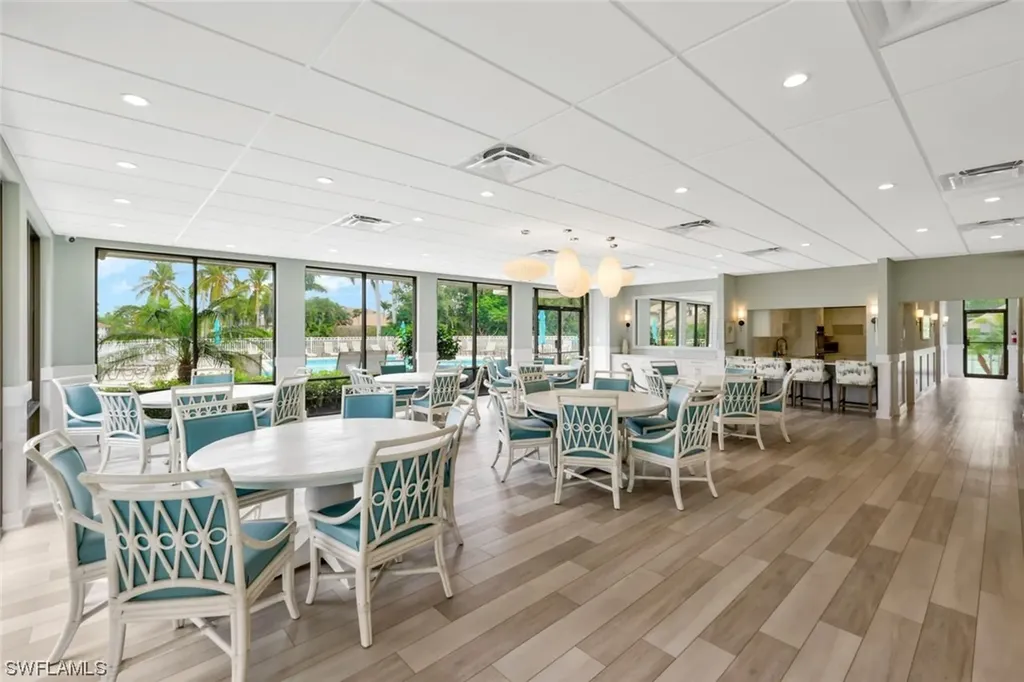 555 Park Shore Drive Naples FL 34103