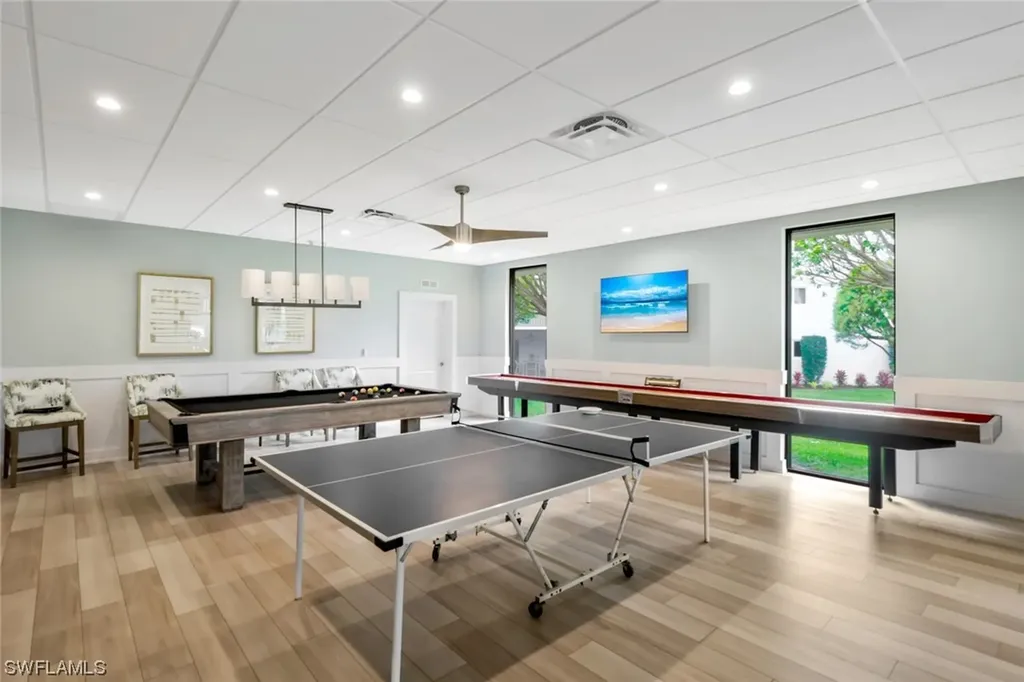 555 Park Shore Drive Naples FL 34103