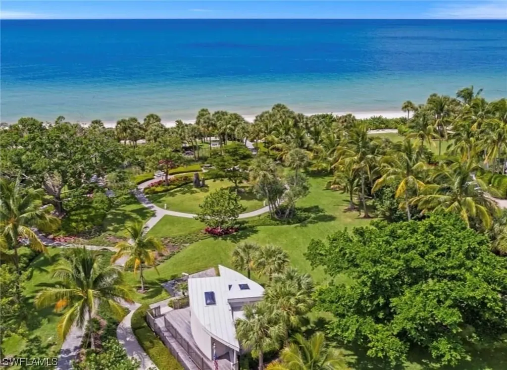 555 Park Shore Drive Naples FL 34103