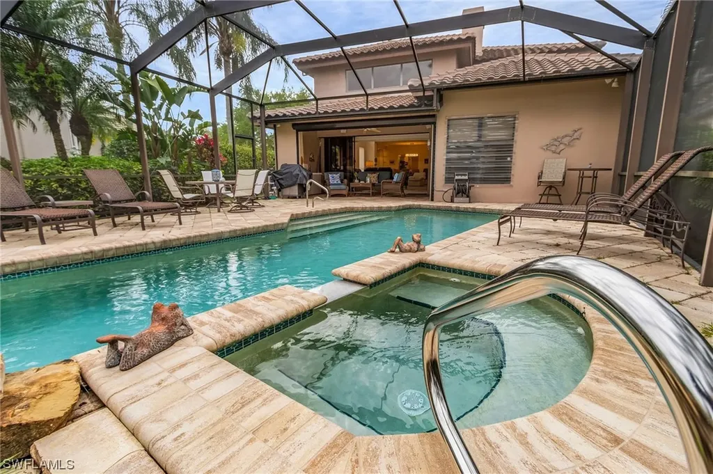 5000 Kensington High Street Naples FL 34105